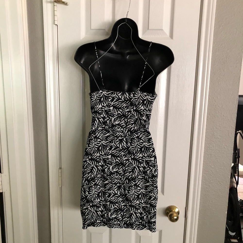 Topshop black & white strappy mini dress - Picture 3 of 6
